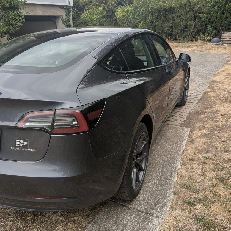 Tesla Batterie defekt – reparieren oder verkaufen?