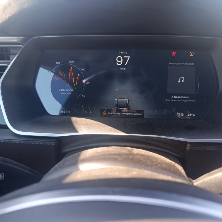 Tesla mit Fehlermeldung verkaufen