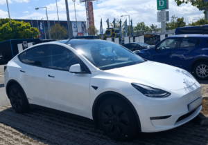Tesla Model Y mit Akkuschaden verkaufen